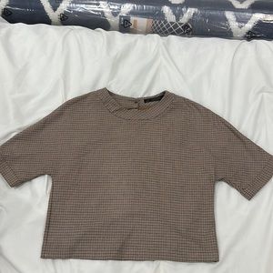 Small Zara top open button back